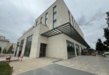 Location local commercial Tours (37000) - 1041 m²  à Tours - 37000