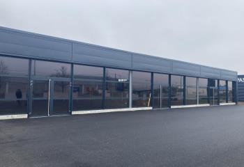 Local commercial à louer - Route nationale 6  à Varennes-lès-Mâcon - 71000
