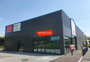 Local commercial à louer - RN102  à Villeneuve-de-Berg - 07170