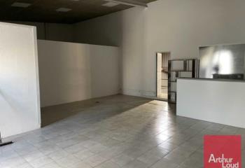 Local commercial à louer - Proche autoroutes A9 & A75  à Villeneuve-lès-Béziers - 34420