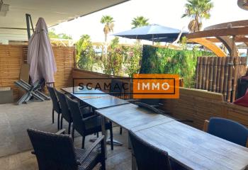 Local commercial à louer - Accès direct plage  à Villeneuve-Loubet - 06270