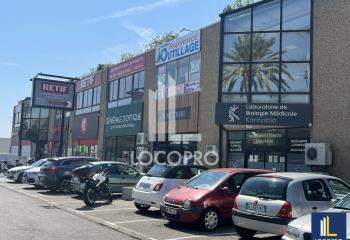 Local commercial à louer - RN7 et A8  à Villeneuve-Loubet - 06270
