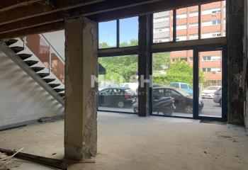 Location local commercial Villeurbanne (69100) - 104 m²  à Villeurbanne - 69100