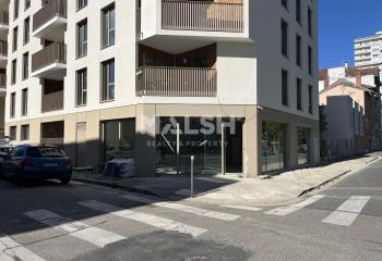 Location local commercial Villeurbanne (69100) - 120 m²  à Villeurbanne - 69100
