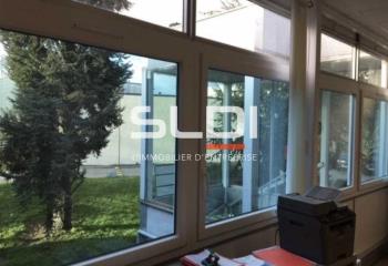 Location local commercial Villeurbanne (69100) - 270 m²  à Villeurbanne - 69100
