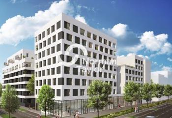 Local commercial à louer - Quartier Est  à Villeurbanne - 69100