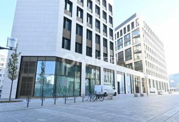 Local commercial à louer - Proche périphérique Lyon  à Villeurbanne - 69100