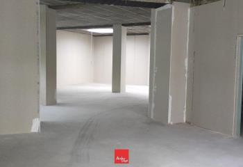 Local commercial à louer - Proche Grenoble et Lyon  à Voiron - 38500
