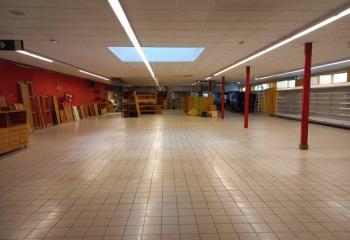Location local commercial Wasquehal (59290) - 1019 m²  à Wasquehal - 59290