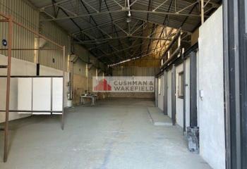 Local d'activité à louer - Axe stratégique et forte visibilité  à Alès - 30100