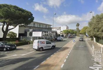 Location boxs fermés - Proche A8 et rond-point les Pins  à Antibes - 06160