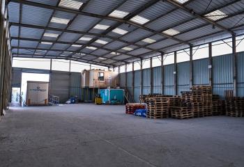 Location entrepôt - Proche Nationale N20 et RER C  à Arpajon - 91290