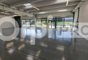Location activité/entrepôt Artigues-près-Bordeaux (33370) - 720 m²
