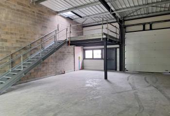 Location activité/entrepôt Artigues-près-Bordeaux (33370) - 262 m²  à Artigues-près-Bordeaux - 33370