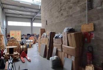 Location activité/entrepôt Aubergenville (78410) - 302 m²