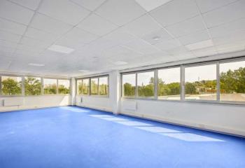 Location activité/entrepôt Bassens (33530) - 3245 m²  à Bassens - 33530