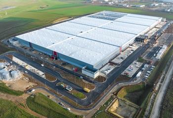Plateforme logistique à louer - Proche aéroport et A16  à Beauvais - 60000