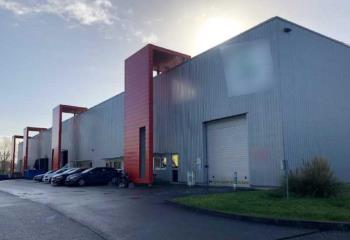Location cellule d'activité - Proche gare et aéroport  à Blanquefort - 33290