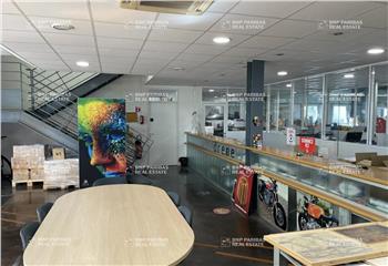 Atelier / stockage / bureaux à louer - Proche centre-ville  à Bordeaux - 33000