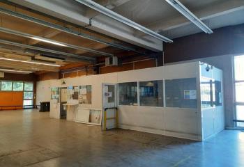 Location activité/entrepôt Bordeaux (33300) - 1700 m²  à Bordeaux - 33000