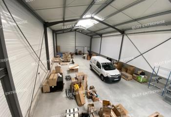 Local d'activités à louer - Proche axes routiers  à Bourgbarré - 35230