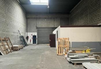 Location local d'activité - Proche rocade et transports  à Bruges - 33520