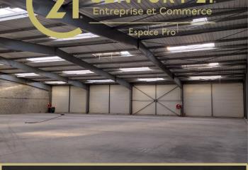 Location entrepôt - Proche Caen - 2 portes sectionnelles