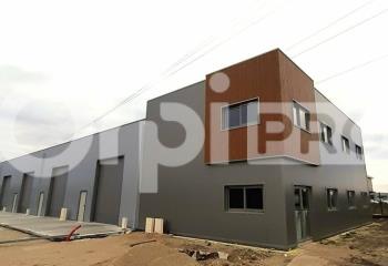Location activité/entrepôt Chaingy (45380) - 123 m²
