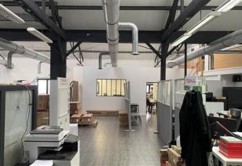 Location entrepôt - Proche A4 et RER A  à Champigny-sur-Marne - 94500