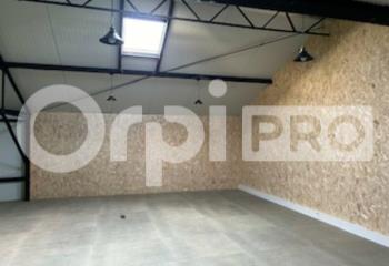 Location activité/entrepôt Civrieux (01390) - 100 m²  à Civrieux - 01390
