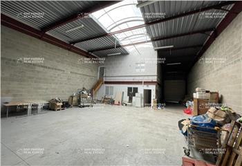 Location cellule d'activité - Proche transports  à Collégien - 77090