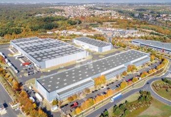 Location cellule logistique - Proche A5 et RER D  à Combs-la-Ville - 77380