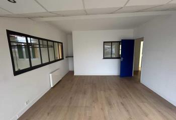 Location activité/entrepôt Combs-la-Ville (77380) - 200 m²