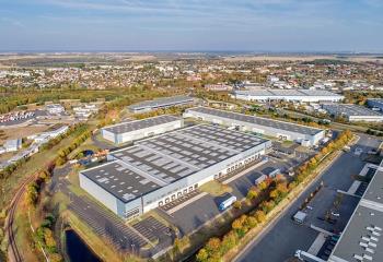 Location entrepôt - Proximité Francilienne et A5  à Combs-la-Ville - 77380