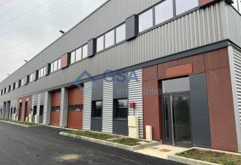 Location cellule d'activités - Proche zone commerciale et axes routiers  à Corbeil-Essonnes - 91100
