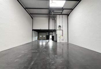 Location entrepôt - Proche A4 et A104