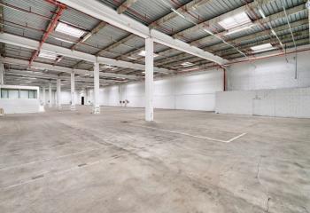 Location entrepôt - Proximité A4 et RER A  à Croissy-Beaubourg - 77183