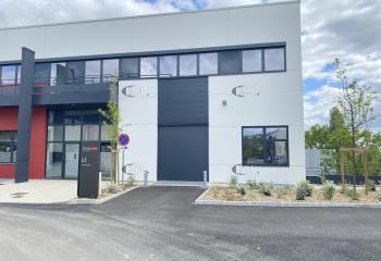 Location activité/entrepôt (69570) - 226 m²