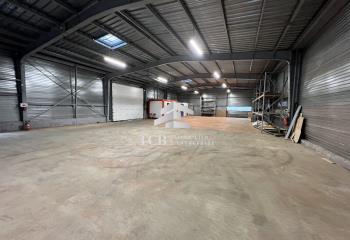Local d'activité à louer - Proche 2x2 voies  à Écouflant - 49000