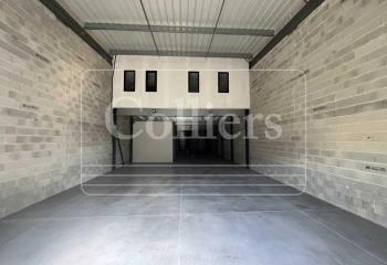 Location activité/entrepôt Éguilles (13510) - 330 m²