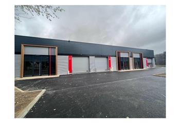 Local d'activité à louer - Accès direct Cergy - St Ouen l'Aumône  à Éragny - 95610