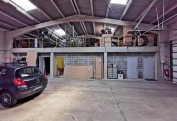 Location activité/entrepôt Ferrière-la-Grande (59680) - 585 m²  à Ferrière-la-Grande - 59680
