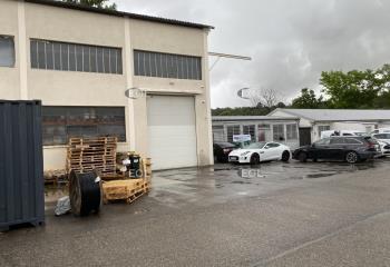 Entrepôt à louer - Parc d'activités clos et sécurisé