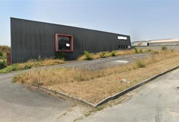 Location entrepôt - Proche autoroute A10  à Fléac - 16730
