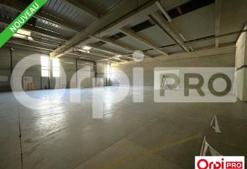 Location activité/entrepôt Guilherand-Granges (07500) - 740 m²  à Guilherand-Granges - 07500