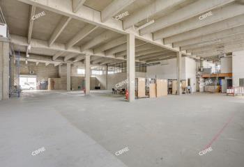 Entrepôt à louer - Proche A4 et RER C  à Ivry-sur-Seine - 94200
