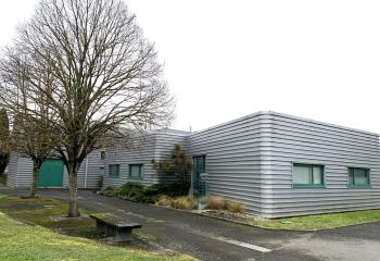 Bâtiment mixte à louer - Proximité A68 et rocade Est