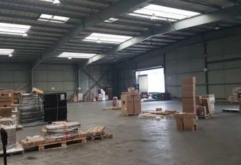 Entrepôt à louer - Proximité A63 sortie 23