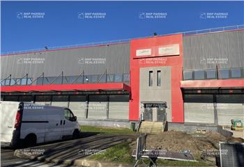 Location local d'activité - Proximité aéroport et transports  au Blanc-Mesnil - 93150