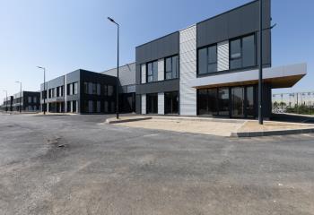 Local d'activité à louer - Parc neuf, accès A1 & A86  au Bourget - 93350